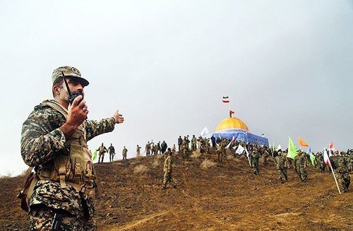 بسیج مصداق کاملى از ایثار و فداکارى به کشور و انقلاب است