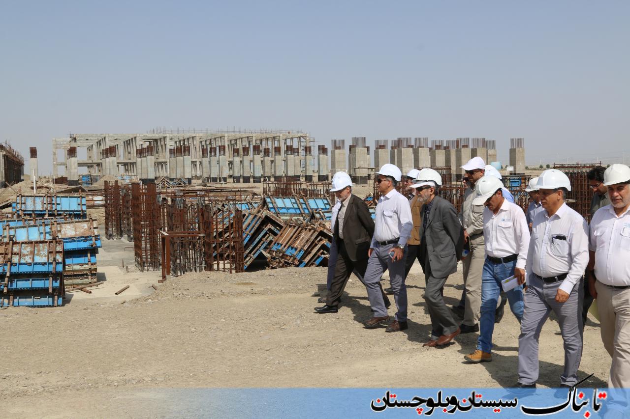 بازدید سرمایه‌گذاران بزرگترین طرح صنعتی جنوب شرق کشور از چابهار/ گزارش تصویری