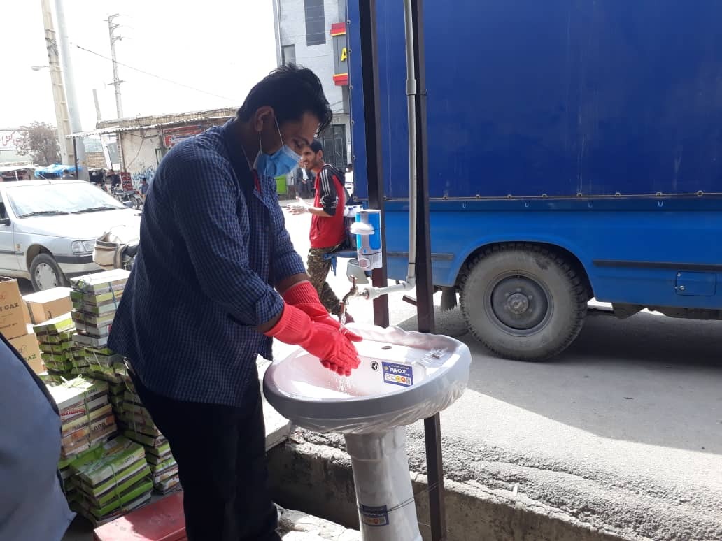 از برپایی ایستگاه غربالگری در ورودی شهر تا گند زایی مستمر معابر و تعطیلی اماکن عمومی/موسوی:کرونا مهمترین دستور کار مدیریت شهرستان است+تصاویر